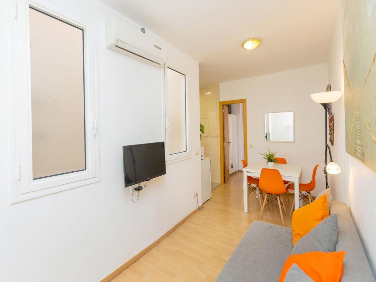 Apartment Eixample Dret Sagrada Familia By Interhome Barcelona Exterior photo